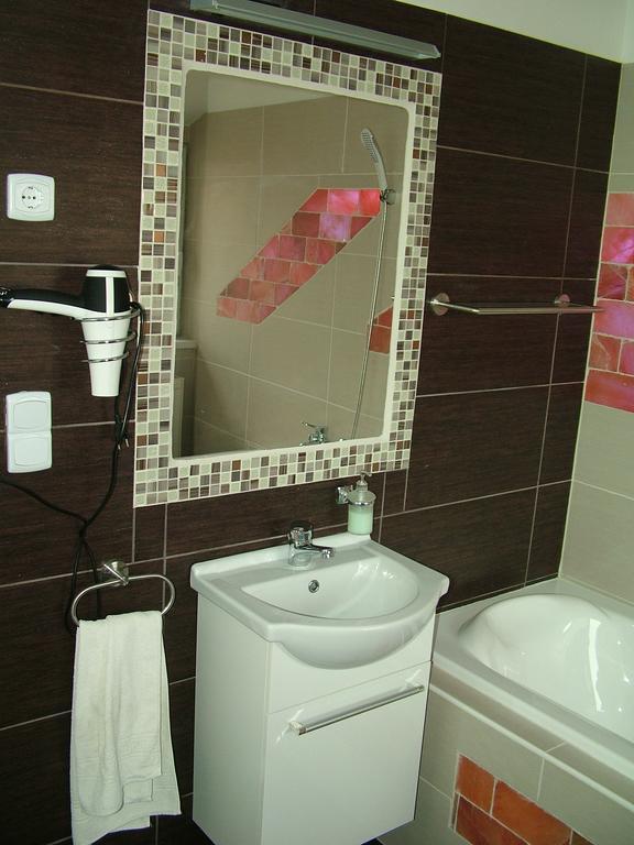 Korzo Apartman Кесег Екстер'єр фото