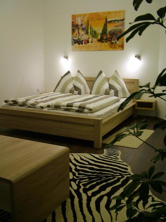 Korzo Apartman Кесег Екстер'єр фото